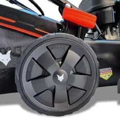FUXTEC Grasmaaier Benzine - 51cm - 4-takt - 170cc - Zelfrijdend / Zelftrekkend /achterwielaandrijving - Mulchfunctie - Opvangbak 60L - FX-RM5170 11 FUXTEC Grasmaaier Benzine - 51cm - 4-takt - 170cc - Zelfrijdend / Zelftrekkend /achterwielaandrijving - Mulchfunctie - Opvangbak 60L - FX-RM5170 -Tuingereedschaps Winkel 1200x1177 5