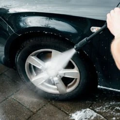 VONROC Hogedrukreiniger V18-1 1800W – 140 Bar – 420 L/h – Incl. 8m Slang, Reinigingsmiddelen Tank En Meer 11 VONROC Hogedrukreiniger V18-1 1800W – 140 Bar – 420 L/h – Incl. 8m Slang, Reinigingsmiddelen Tank En Meer -Tuingereedschaps Winkel 1200x1200 130