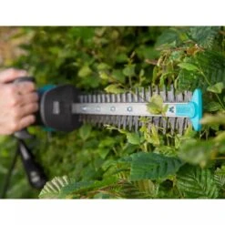 GARDENA - EasyCut 420/45 - Heggenschaar (gemotoriseerd) - Meslengte 45cm - Tandmes Opening 18mm 11 GARDENA - EasyCut 420/45 - Heggenschaar (gemotoriseerd) - Meslengte 45cm - Tandmes Opening 18mm -Tuingereedschaps Winkel 1200x1200 242
