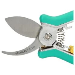 Benson Hofftech 6237 Bloemenschaartje Voor In De Tuin – 21x8x2cm | Snoeischaar | Tuinieren En Onderhoud 8 Benson Hofftech 6237 Bloemenschaartje Voor In De Tuin – 21x8x2cm | Snoeischaar | Tuinieren En Onderhoud -Tuingereedschaps Winkel 1200x1200 262