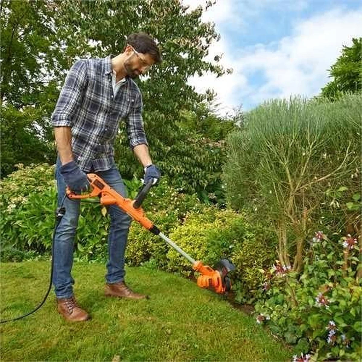 Black & Decker BLACK+DECKER BESTA525-QS Grastrimmer - 450W - 25cm - Gesnoerd 5 Black & Decker BLACK+DECKER BESTA525-QS Grastrimmer - 450W - 25cm - Gesnoerd - Afbeelding 5