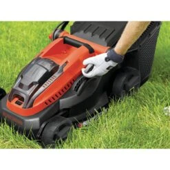 Black & Decker BLACK+DECKER CLM3825L2-QW Grasmaaier - 36V - 38cm - Incl. 2 Accu's & Lader 10 Black & Decker BLACK+DECKER CLM3825L2-QW Grasmaaier - 36V - 38cm - Incl. 2 Accu's & Lader -Tuingereedschaps Winkel 1200x1200 376