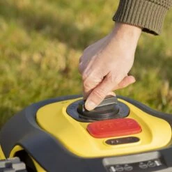 Powerplus POWXG6305 Robotmaaier - 18V - Voor Gazons Tot Ca. 500m² - Maaibreedte 180mm - Incl. Laadstation En Accessoires 16 Powerplus POWXG6305 Robotmaaier - 18V - Voor Gazons Tot Ca. 500m² - Maaibreedte 180mm - Incl. Laadstation En Accessoires -Tuingereedschaps Winkel 1200x1200 390