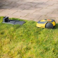 Powerplus POWXG6305 Robotmaaier - 18V - Voor Gazons Tot Ca. 500m² - Maaibreedte 180mm - Incl. Laadstation En Accessoires 19 Powerplus POWXG6305 Robotmaaier - 18V - Voor Gazons Tot Ca. 500m² - Maaibreedte 180mm - Incl. Laadstation En Accessoires -Tuingereedschaps Winkel 1200x1200 393