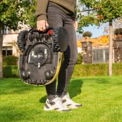 Powerplus POWXG6305 Robotmaaier - 18V - Voor Gazons Tot Ca. 500m² - Maaibreedte 180mm - Incl. Laadstation En Accessoires 21 Powerplus POWXG6305 Robotmaaier - 18V - Voor Gazons Tot Ca. 500m² - Maaibreedte 180mm - Incl. Laadstation En Accessoires -Tuingereedschaps Winkel 1200x1200 394