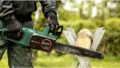 Bosch UniversalChain 35 Kettingzaag - 1800W - 350 Mm 6 Bosch UniversalChain 35 Kettingzaag - 1800W - 350 Mm -Tuingereedschaps Winkel 1200x681 3