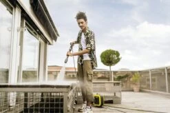 Kärcher K Mini Hogedrukreiniger - 1400W - 110 Bar - 20 M²/h - Licht En Compact 23 Kärcher K Mini Hogedrukreiniger - 1400W - 110 Bar - 20 M²/h - Licht En Compact -Tuingereedschaps Winkel 1200x798 4