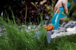 GARDENA Classic Grasschaar - Draaibaar 360° 14 GARDENA Classic Grasschaar - Draaibaar 360° -Tuingereedschaps Winkel 1200x798 7