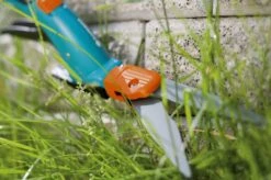 GARDENA Comfort Grasschaar - 360° Draaibaar - Antikleef Coating - Golfsnede -Tuingereedschaps Winkel 1200x799 110