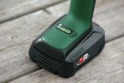 Bosch KEO 18 Accu Tuinzaagmachine - Snijdiameter Van 80 Mm - Met 18 V Accu En Lader 32 Bosch KEO 18 Accu Tuinzaagmachine - Snijdiameter Van 80 Mm - Met 18 V Accu En Lader -Tuingereedschaps Winkel 1200x800 134