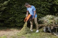 Black & Decker BLACK+DECKER BCMW3318L2-QW Grasmaaier - 18V - 33cm - Incl. 2 Accu's En Lader 17 Black & Decker BLACK+DECKER BCMW3318L2-QW Grasmaaier - 18V - 33cm - Incl. 2 Accu's En Lader -Tuingereedschaps Winkel 1200x800 224