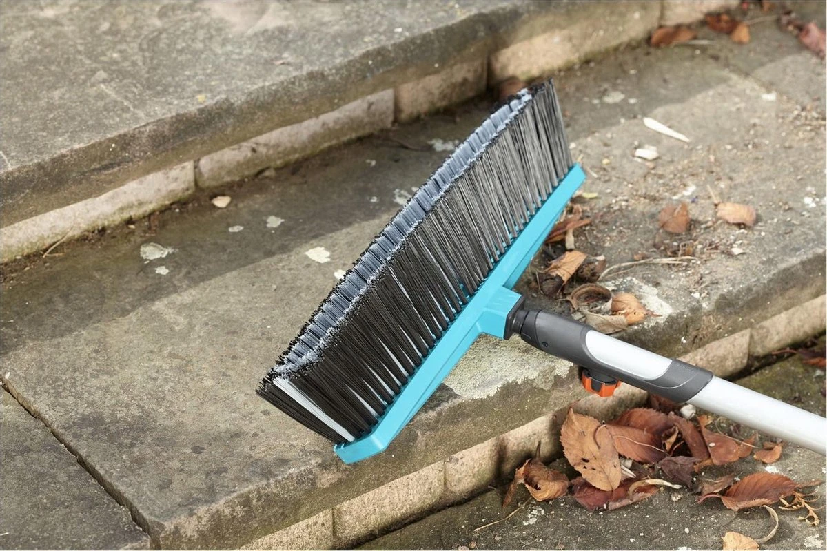 GARDENA Combi System Straatbezem - Aanbevolen Steellengte 130-150 Cm 4 GARDENA Combi System Straatbezem - Aanbevolen Steellengte 130-150 Cm - Afbeelding 4