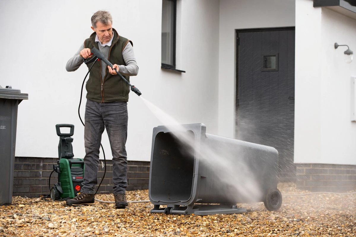 Bosch Universal Aquatak 135 Hogedrukreiniger - Op Snoer - 1900 W - 135 Bar 12 Bosch Universal Aquatak 135 Hogedrukreiniger - Op Snoer - 1900 W - 135 Bar - Afbeelding 12