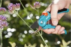 GARDENA - Classic B/S Bypass - Snoeischaar - Ø 20mm - 25 Jaar Garantie 13 GARDENA - Classic B/S Bypass - Snoeischaar - Ø 20mm - 25 Jaar Garantie -Tuingereedschaps Winkel 1200x800 97