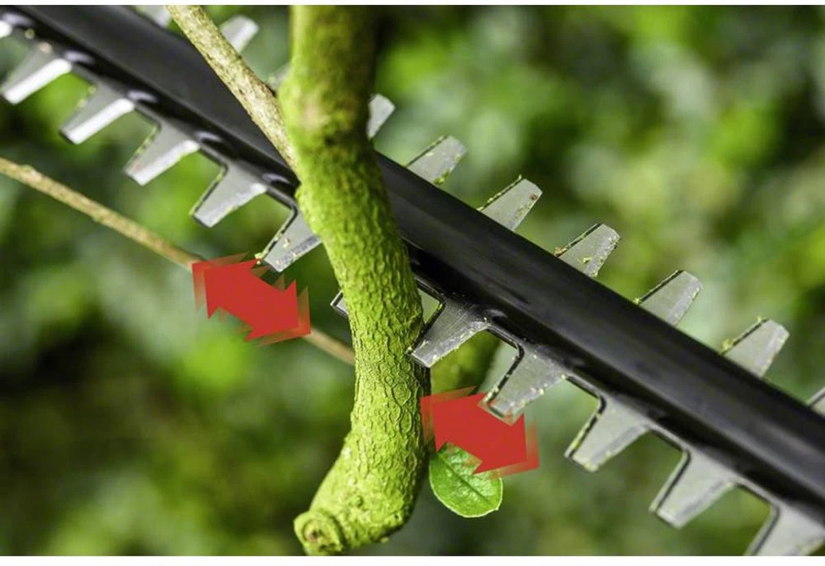 Bosch UniversalHedgePole 18 Heggenschaar Op Steel - Met 18 V Accu En Lader 8 Bosch UniversalHedgePole 18 Heggenschaar Op Steel - Met 18 V Accu En Lader - Afbeelding 8