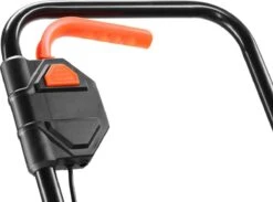 FUXTEC Grasmaaier Accu 40V (2x 20V) - Set Met Batterij (2x 2Ah) En Lader (2.4A Dubbellader) 19 FUXTEC Grasmaaier Accu 40V (2x 20V) - Set Met Batterij (2x 2Ah) En Lader (2.4A Dubbellader) -Tuingereedschaps Winkel 1200x888 2