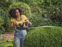 GARDENA - ComfortCut 50/18V-P4A Ready-To-Use Set - Heggenschaar 26 GARDENA - ComfortCut 50/18V-P4A Ready-To-Use Set - Heggenschaar -Tuingereedschaps Winkel 1200x899 5