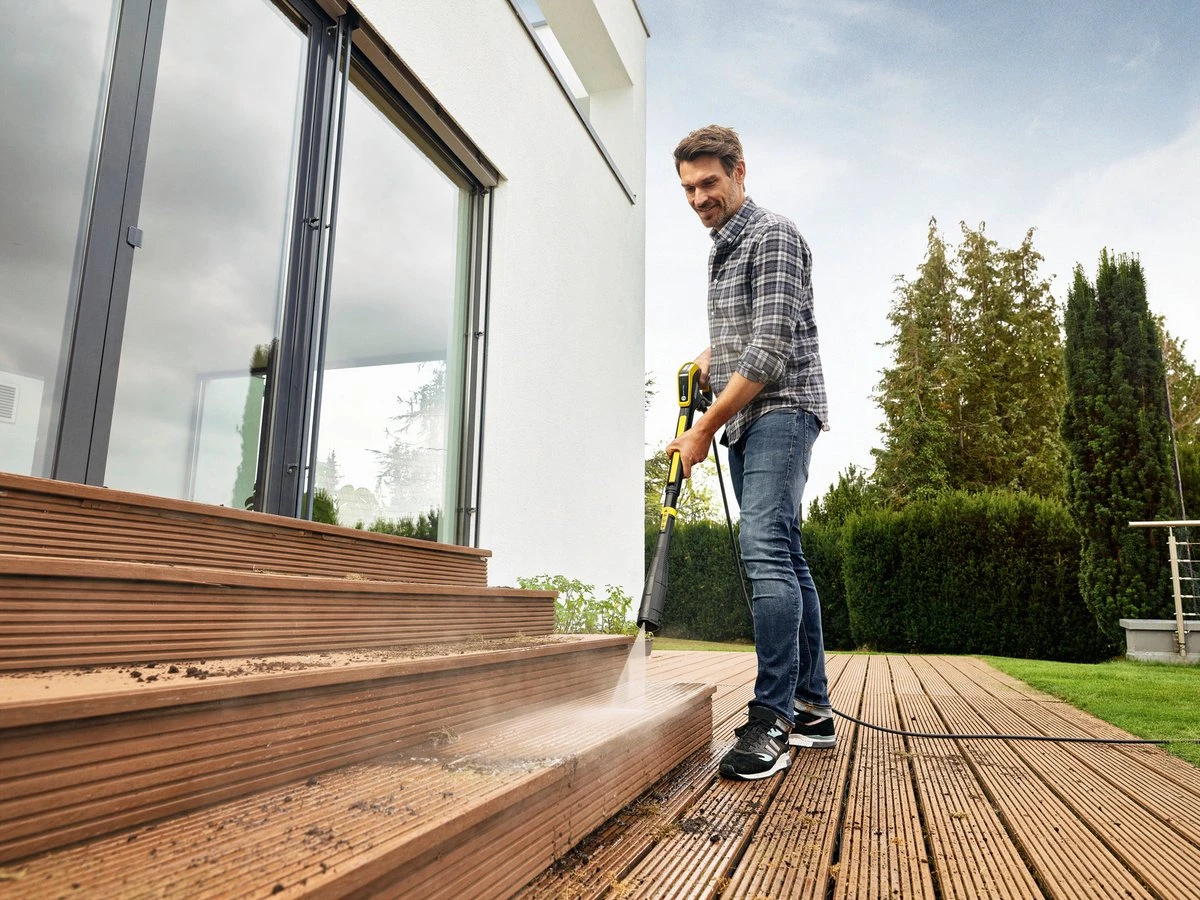 Kärcher K 5 Premium Smart Control Home Hogedrukreiniger - 2100W - 145 Bar - 40 M²/h - Met Terrasreiniger 17 Kärcher K 5 Premium Smart Control Home Hogedrukreiniger - 2100W - 145 Bar - 40 M²/h - Met Terrasreiniger - Afbeelding 17