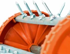 FUXTEC Gazonbeluchter / Verticuteerroller FX-RL400 12 FUXTEC Gazonbeluchter / Verticuteerroller FX-RL400 -Tuingereedschaps Winkel 1200x917 2