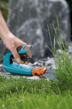 GARDENA - Comfort Plus - Draaibaar - Grasschaar - 120 Mm Maaibreedte 14 GARDENA - Comfort Plus - Draaibaar - Grasschaar - 120 Mm Maaibreedte -Tuingereedschaps Winkel 799x1200 41