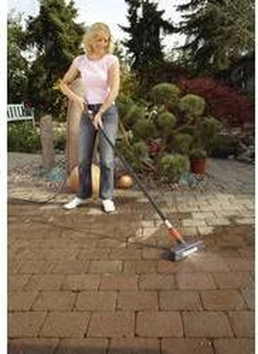 GARDENA Cleansystem Comfort Schrobber - Reinigen Van Paden - Terras - Oprit 8 GARDENA Cleansystem Comfort Schrobber - Reinigen Van Paden - Terras - Oprit - Afbeelding 8