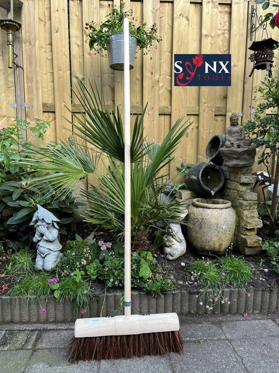 Synx Tools Gemeente Bezem 45 Cm - Straatbezem / Stadsbezem - Steel 150 Cm - Harde Natuurvezels - Bezemsteel - Bezems - Schrobborstels - Veger - Buitenbezem -Tuinbezem 1 Synx Tools Gemeente Bezem 45 Cm - Straatbezem / Stadsbezem - Steel 150 Cm - Harde Natuurvezels - Bezemsteel - Bezems - Schrobborstels - Veger - Buitenbezem -Tuinbezem